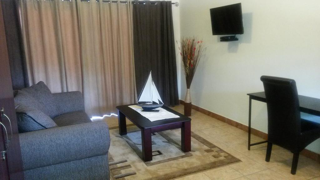 Serenight Guesthouse Pretoria-Noord Rom bilde