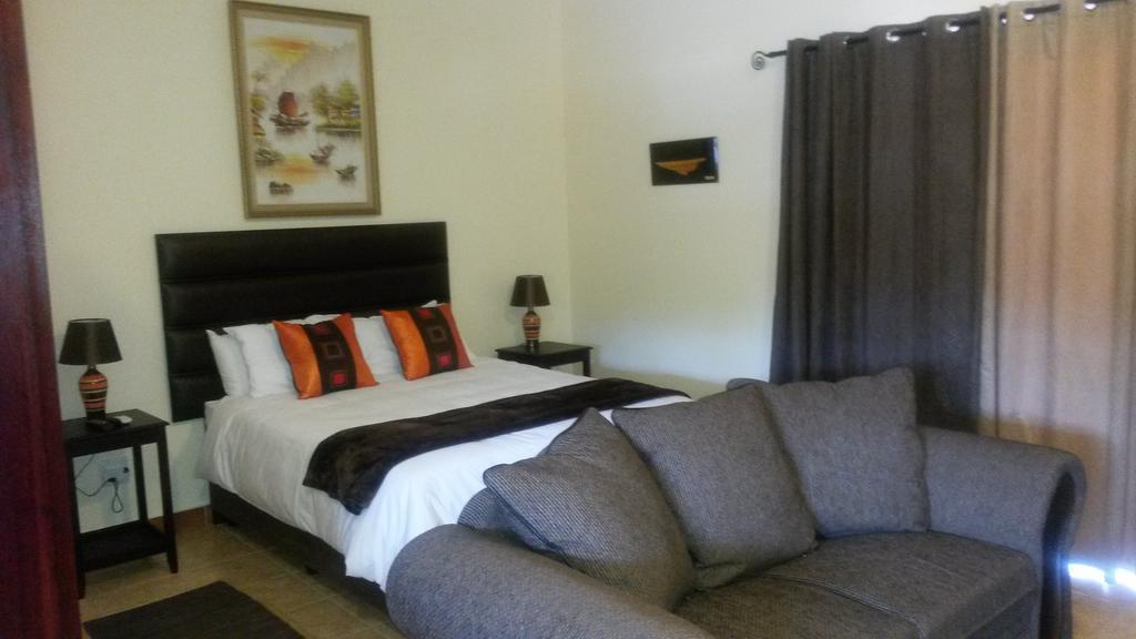 Serenight Guesthouse Pretoria-Noord Rom bilde