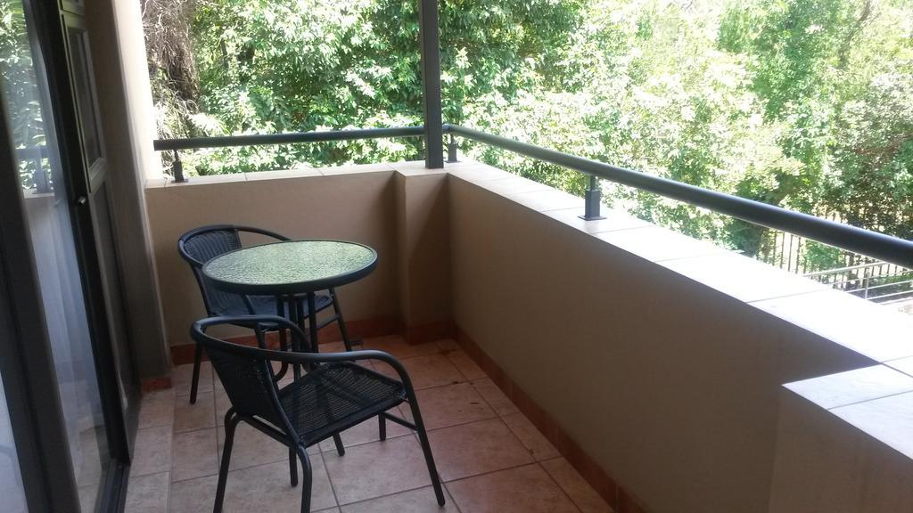 Serenight Guesthouse Pretoria-Noord Rom bilde